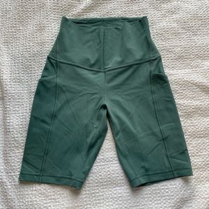 lululemon Align High-Rise Short 8" size 4